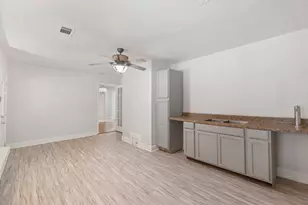 2301 Huntington Dr, Plano, TX 75075 - Photo 6