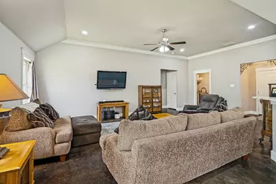 816 W Park Avenue, Weatherford, TX 76086 - Photo 2