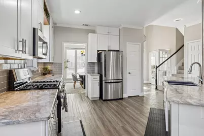 804 Summit Pointe, Lewisville, TX 75077 - Photo 10