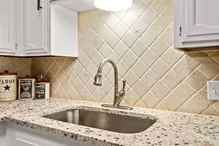 1032 Kane St, Benbrook, TX 76126 - Photo 12