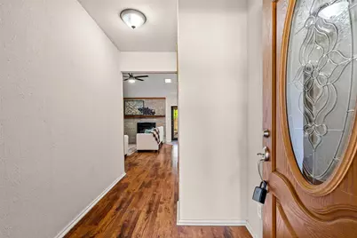 1032 Kane Street, Benbrook, TX 76126 - Photo 6