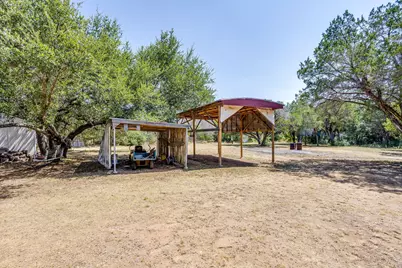 4406 Appletree Court, Granbury, TX 76048 - Photo 32
