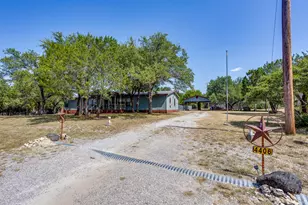 4406 Apple Tree Ct, Granbury, TX 76048 - Photo 34