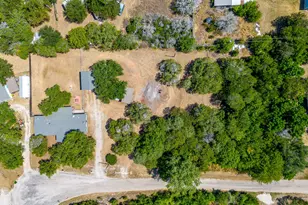 4406 Apple Tree Ct, Granbury, TX 76048 - Photo 36