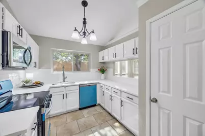 630 Berkley Drive, Grapevine, TX 76051 - Photo 16