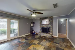 113 E Ave C, Waxahachie, TX 75165 - Photo 10