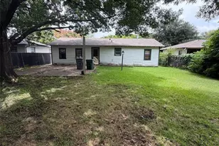 4145 Daniel Ln, Lancaster, TX 75134 - Photo 10