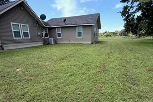 648 S Ctr St, Buffalo, TX 75831 - Photo 16