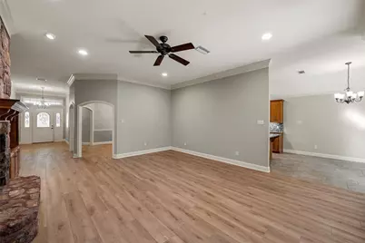 108 Landsborough Drive, Waco, TX 76712 - Photo 4