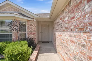 8404 Bowspirit Ln, Fort Worth, TX 76053 - Photo 2