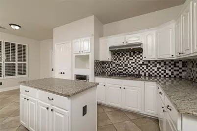 8905 Lakepointe Avenue, Rowlett, TX 75088 - Photo 10