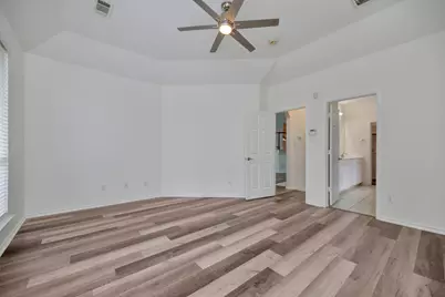 3244 Serpis, Grand Prairie, TX 75054 - Photo 18