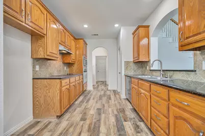 3244 Serpis, Grand Prairie, TX 75054 - Photo 14