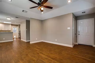2917 Penny Lane, Euless, TX 76039 - Photo 2