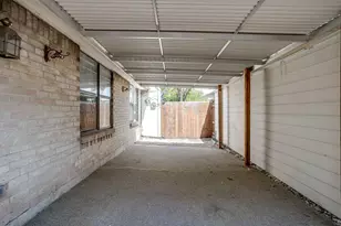 13845 Leinsper Green St, Dallas, TX 75240 - Photo 28