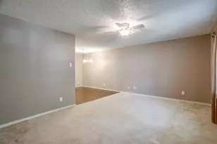 13845 Leinsper Green St, Dallas, TX 75240 - Photo 8