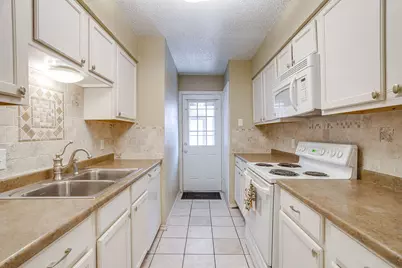 13845 Leinsper Green Street, Dallas, TX 75240 - Photo 14