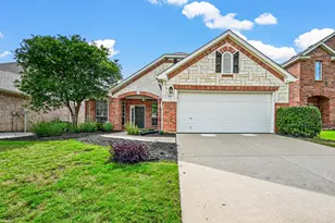 1711 Peregrine Dr, Corinth, TX 76210 - Photo 2