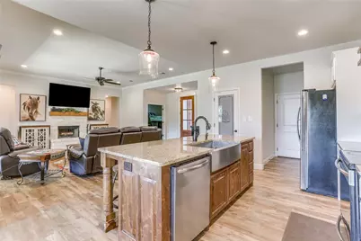 1000 Churchill Lane, Millsap, TX 76066 - Photo 8