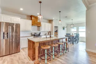 1000 Churchill Ln, Millsap, TX 76066 - Photo 6