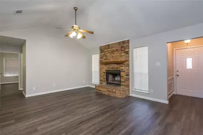 303 Shirley Drive, Alvarado, TX 76009 - Photo 4