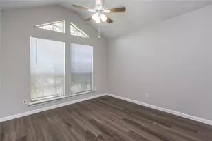 303 Shirley Dr, Alvarado, TX 76009 - Photo 4