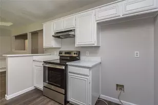 303 Shirley Dr, Alvarado, TX 76009 - Photo 12