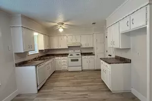 2409 Caprice Ave, Denison, TX 75020 - Photo 4
