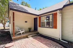 212 Penn St, Waxahachie, TX 75165 - Photo 2