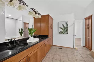 631 Mission Cir, Irving, TX 75063 - Photo 18