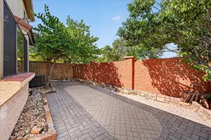 631 Mission Cir, Irving, TX 75063 - Photo 28