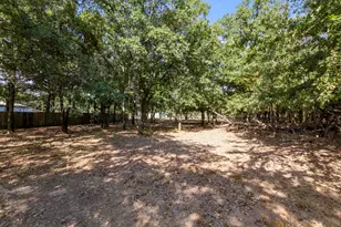 313 Hogan Ln, Whitesboro, TX 76273 - Photo 24
