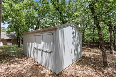 1022 Oak Tree Drive, Fort Worth, TX 76140 - Photo 32