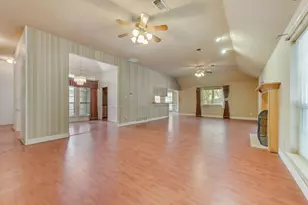 1022 Oak Tree Dr, Fort Worth, TX 76140 - Photo 8