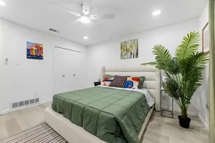 210 Slaughter St, Arlington, TX 76011 - Photo 4