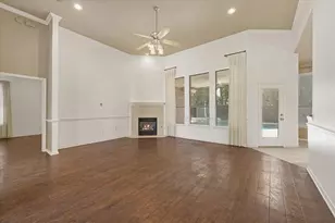 415 Valley View Ln, Krum, TX 76249 - Photo 8