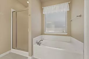 415 Valley View Ln, Krum, TX 76249 - Photo 18