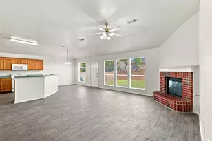 625 Jamie Ln, Mansfield, TX 76063 - Photo 6