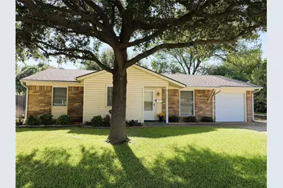 1207 Aransas Drive, Euless, TX 76039 - Photo 1