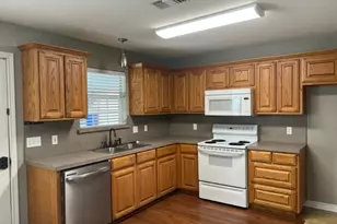 105 Church St, Whitesboro, TX 76273 - Photo 2