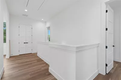 6200 Carlton Garrett Street, Dallas, TX 75215 - Photo 24
