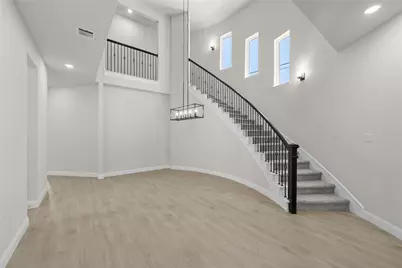 6978 Westlake Drive, Grand Prairie, TX 75054 - Photo 4