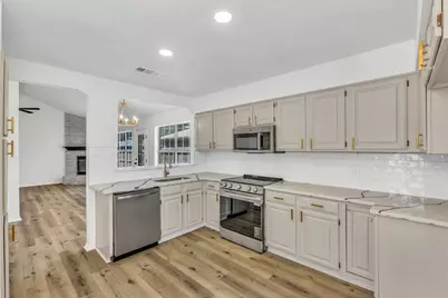 6724 Cherrytree Drive, Arlington, TX 76001 - Photo 14