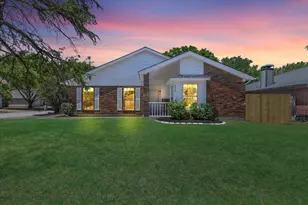 6724 Cherrytree Dr, Arlington, TX 76001 - Photo 2