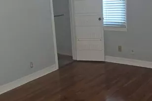 1214 Burleson St, Grand Prairie, TX 75050 - Photo 10