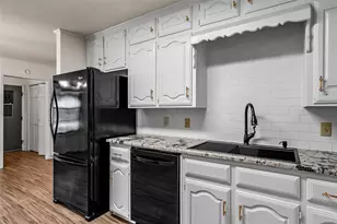 7024 Cheshire Dr, Waco, TX 76712 - Photo 6