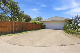 1718 Merrimac Trail, Garland, TX 75043 - Photo 34