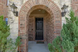 2504 Hammock Lake Dr, Little Elm, TX 75068 - Photo 4