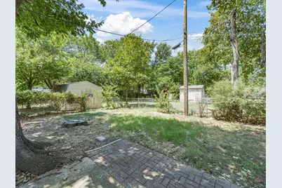 3323 William Brewster Drive, Irving, TX 75062 - Photo 36