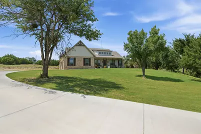 104 Grant Alan, Weatherford, TX 76082 - Photo 1
